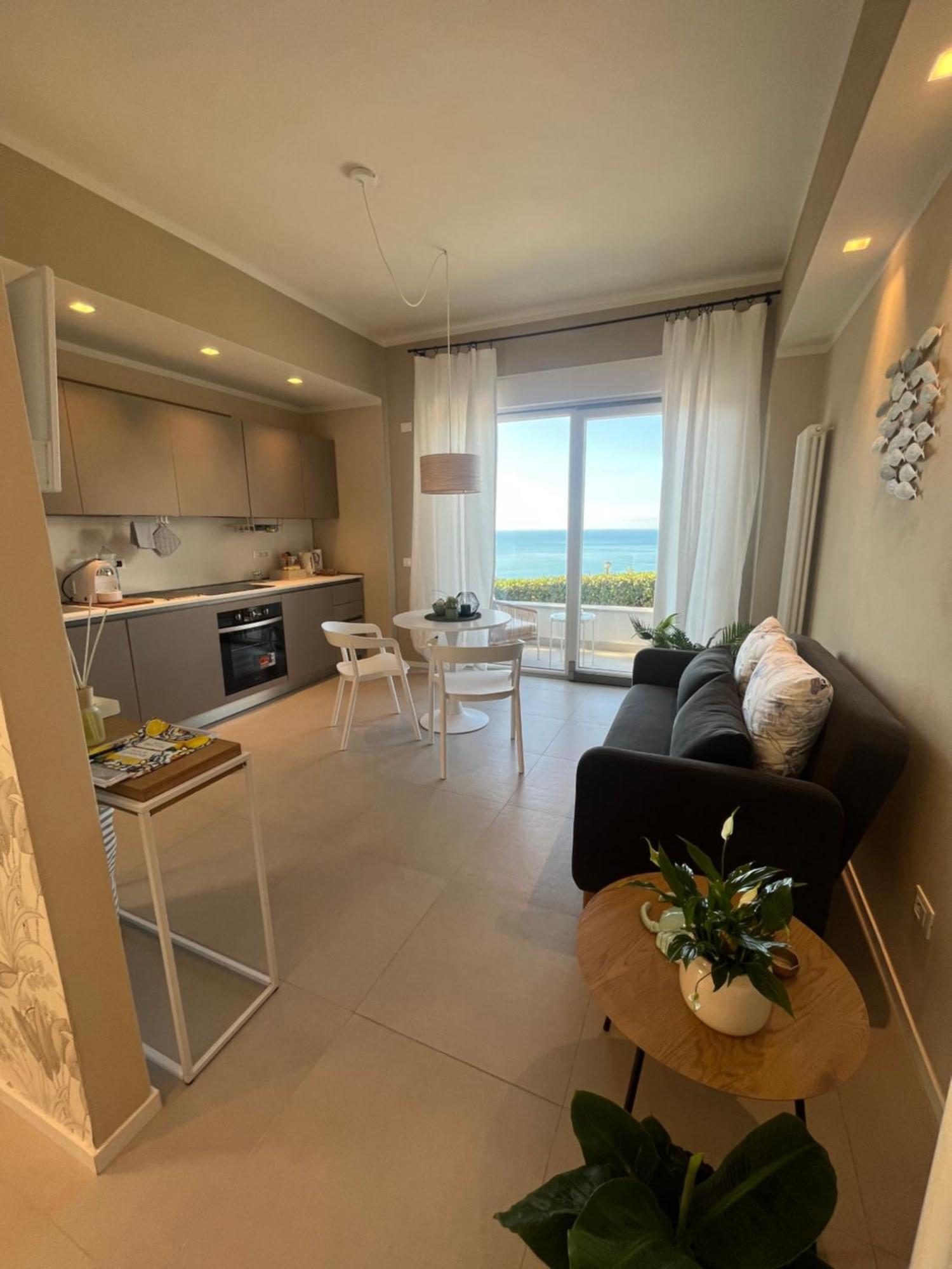 Ferienwohnung Il Mare Blu Lerici Exterior foto